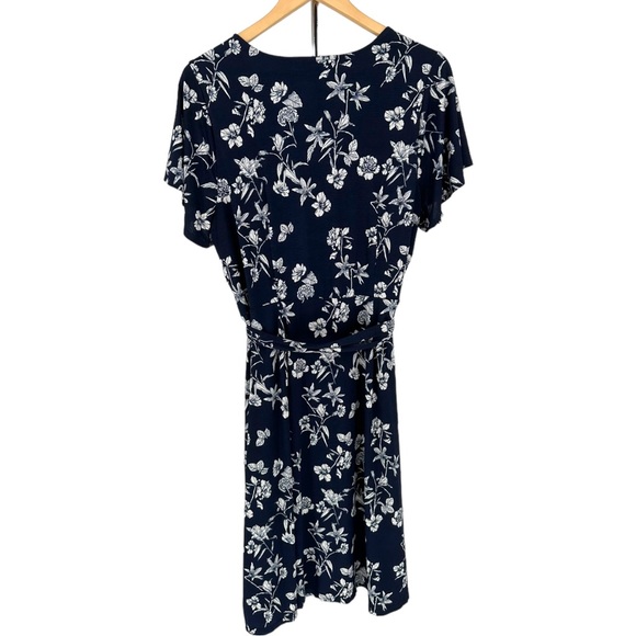 41 Hawthorn Navy Floral Short Flutter Sleeve Dress size 1X V Neck - Picture 8 of 12